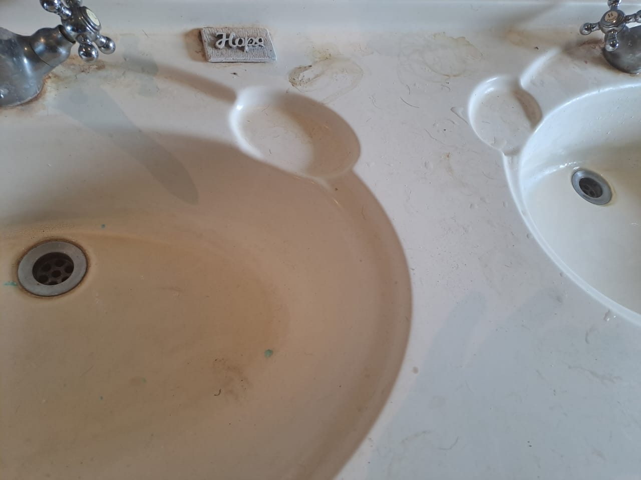 Sink before cleaning
